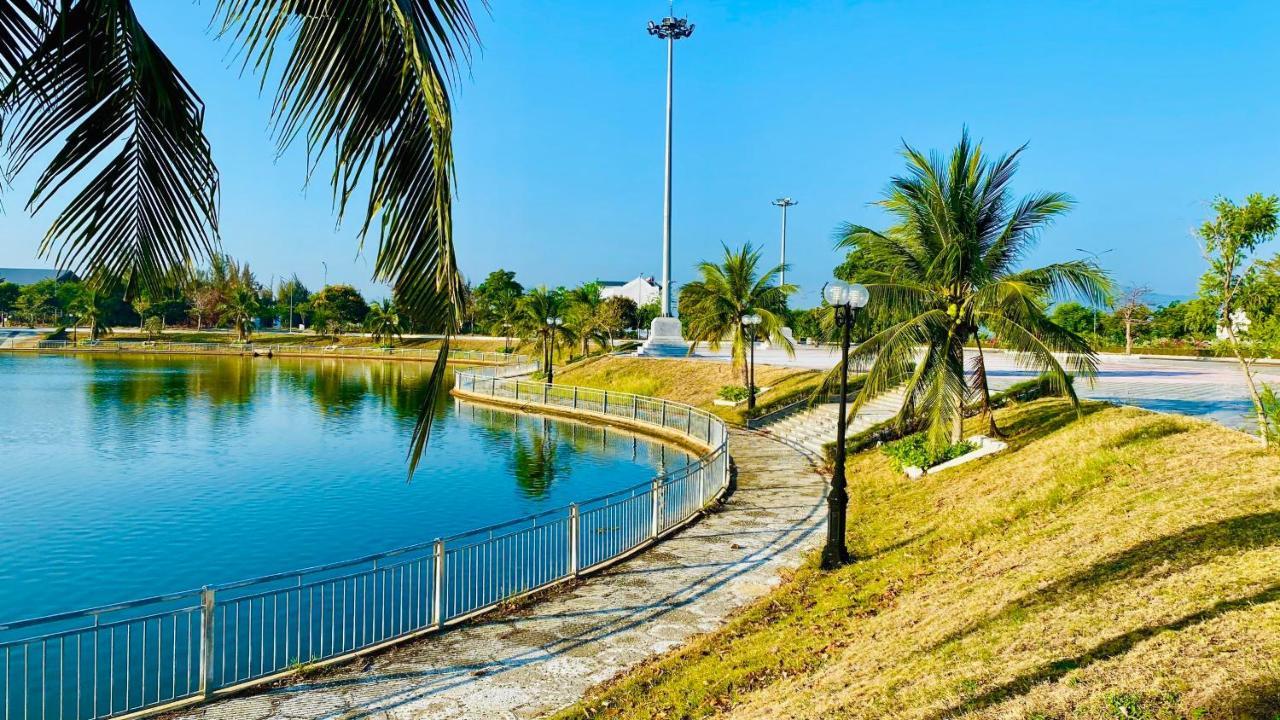 The Track Homestay - Near Bai Dai Beach Cam Lam المظهر الخارجي الصورة