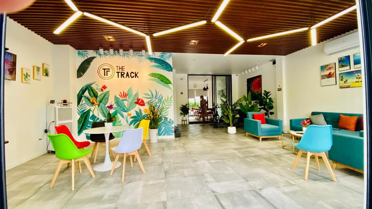 The Track Homestay - Near Bai Dai Beach Cam Lam المظهر الخارجي الصورة