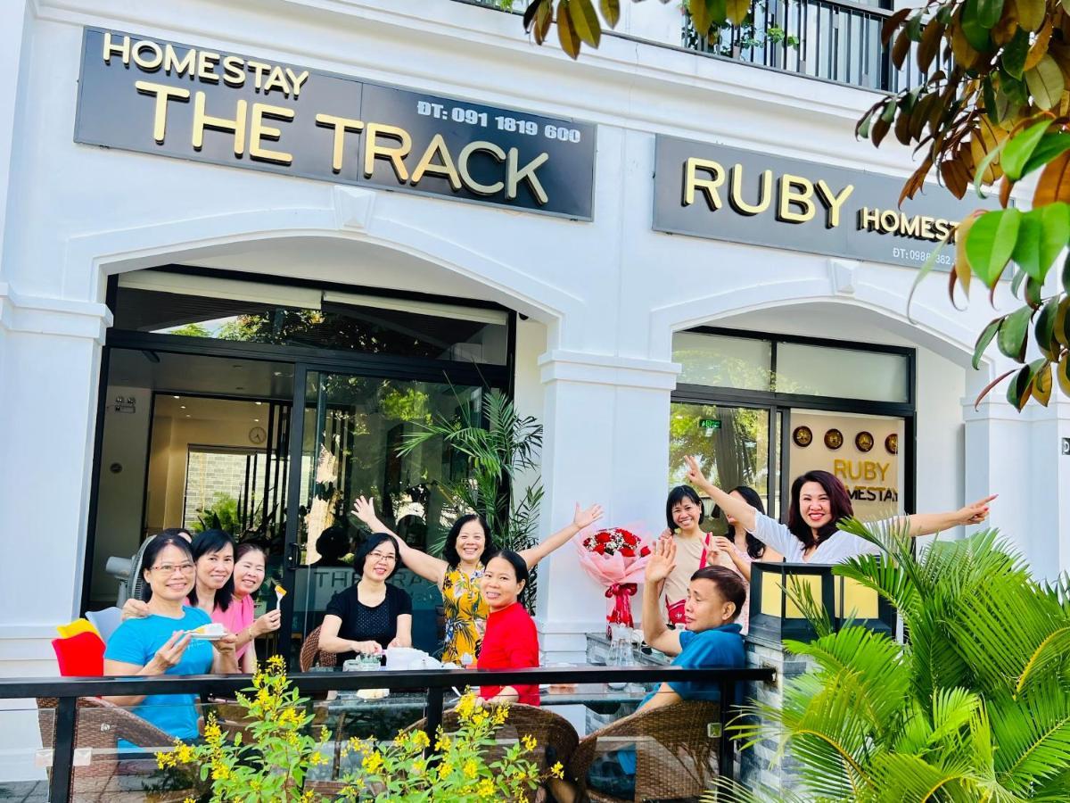 The Track Homestay - Near Bai Dai Beach Cam Lam المظهر الخارجي الصورة