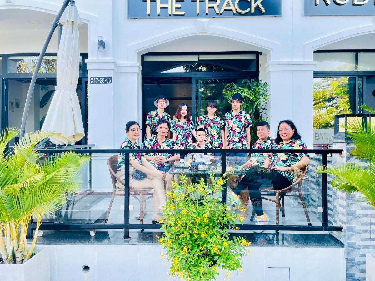 The Track Homestay - Near Bai Dai Beach Cam Lam المظهر الخارجي الصورة